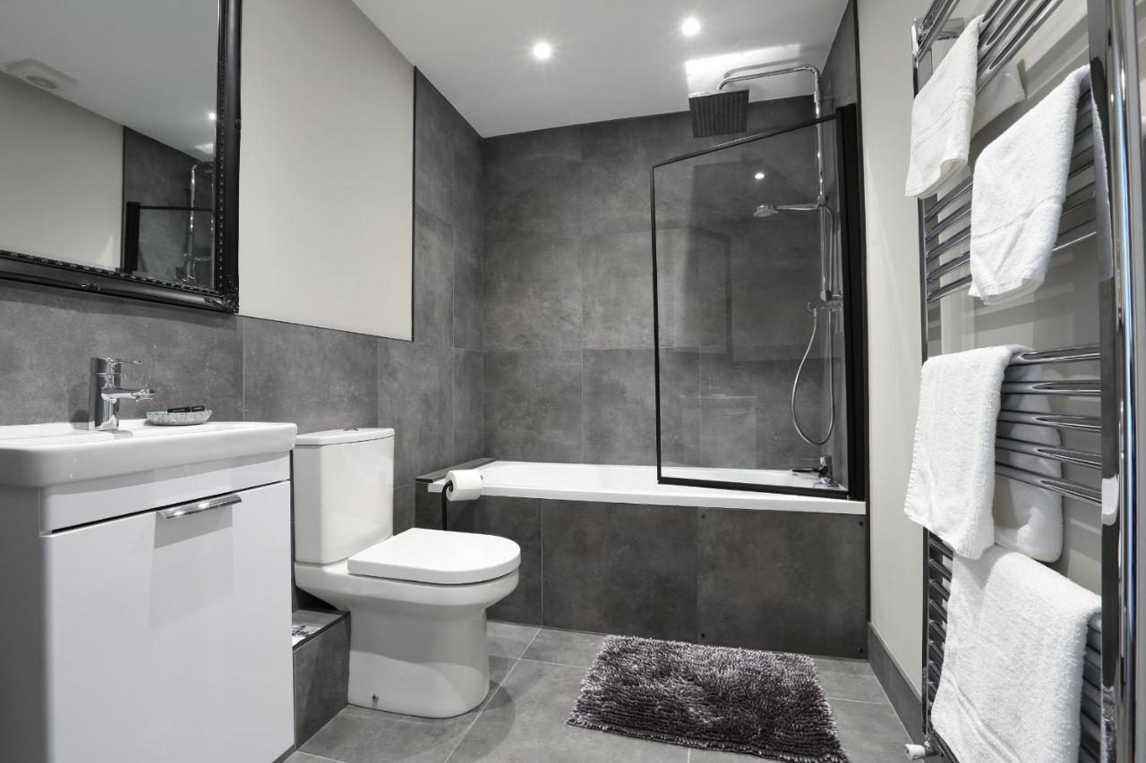 The Breathe Residence Rhyl Esterno foto